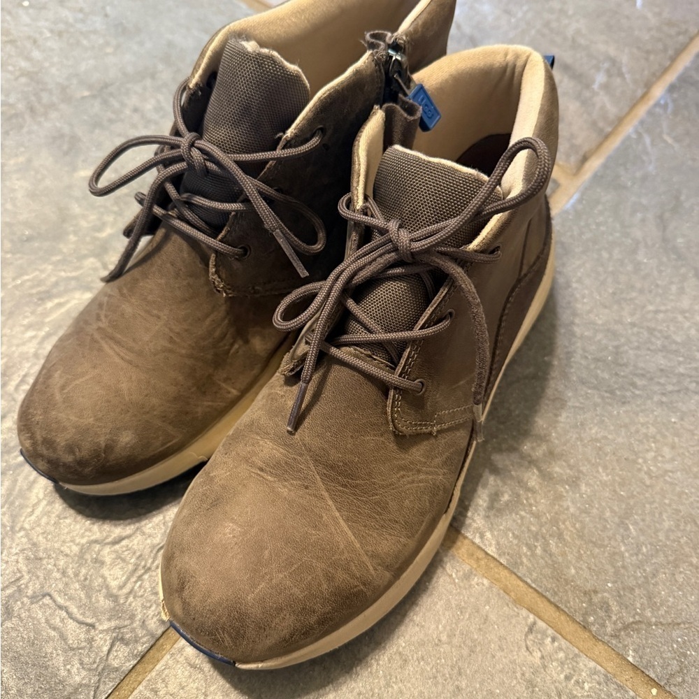 Ugg Canoe III Weather Chukka Boots Big Kids Gray Leather Outdoor Zip Lace Size 6